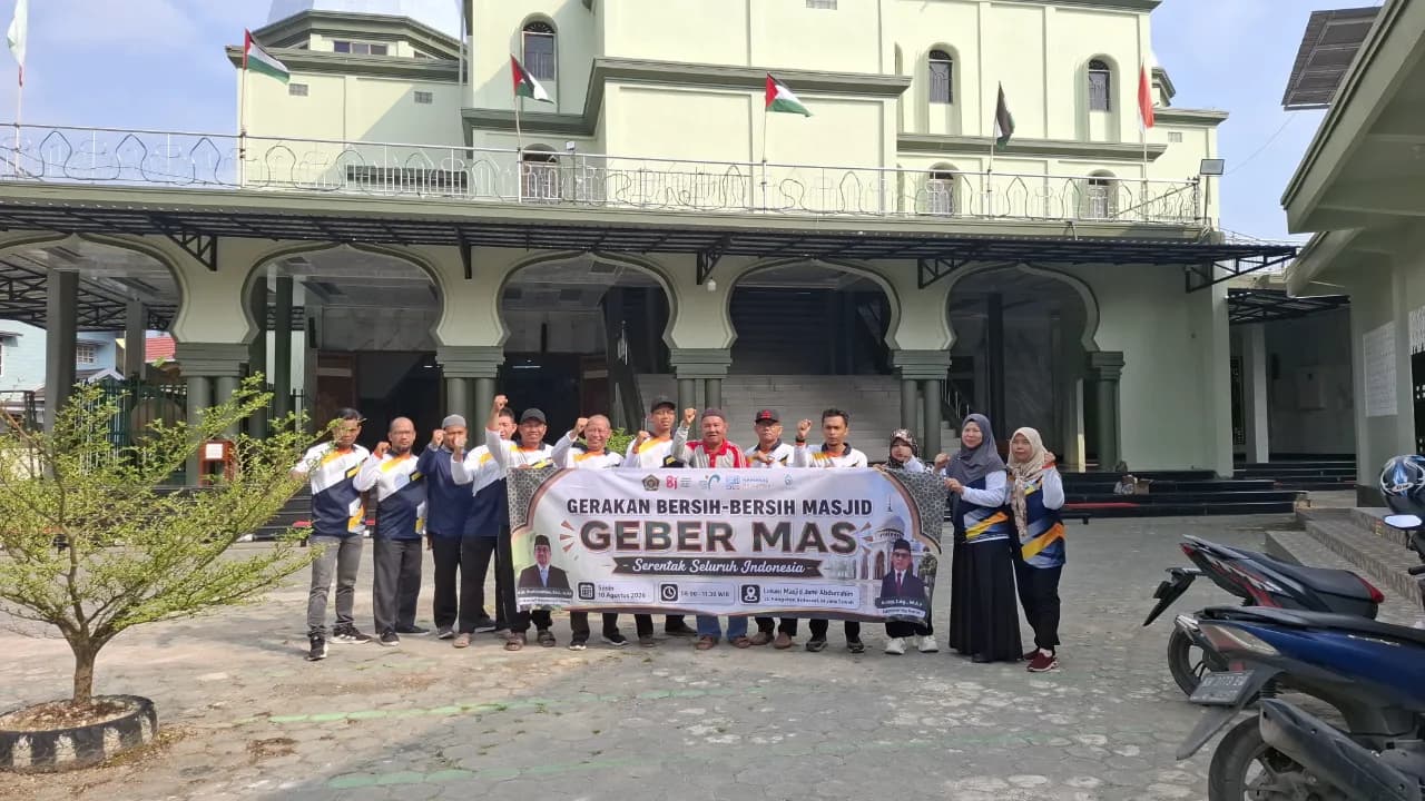 Wujudkan Rumah Ibadah Bersih dan Ramah Lingkungan, Kemenag Barito Utara Gerakkan GEBER Masjid